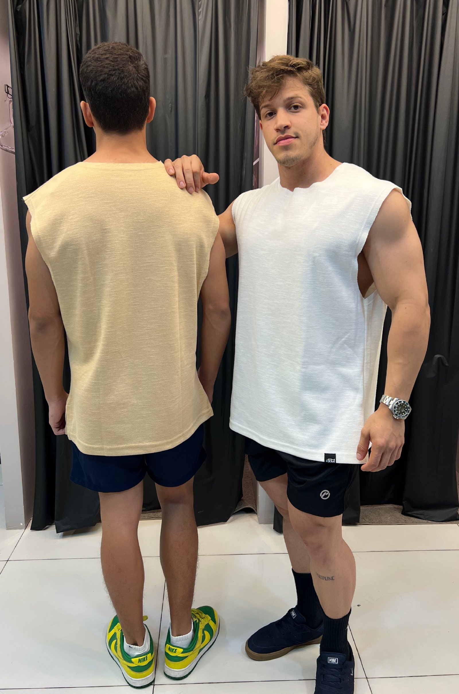 REGATA DIVINE TRABALHADA - Imagem 2