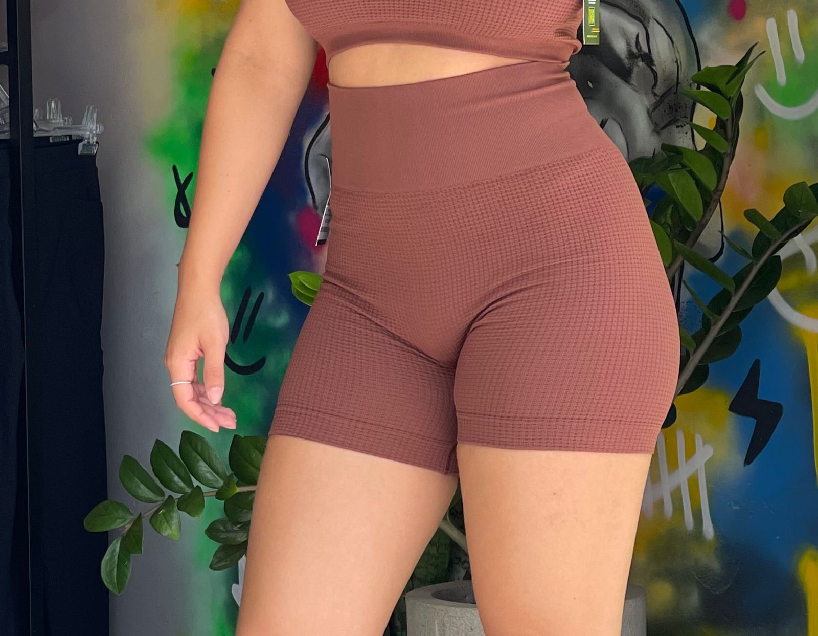 SHORT SEAMLESS